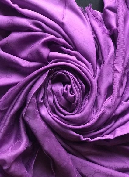 GUCCI COTTON MODAL GG SCARF - Picture 7 of 12